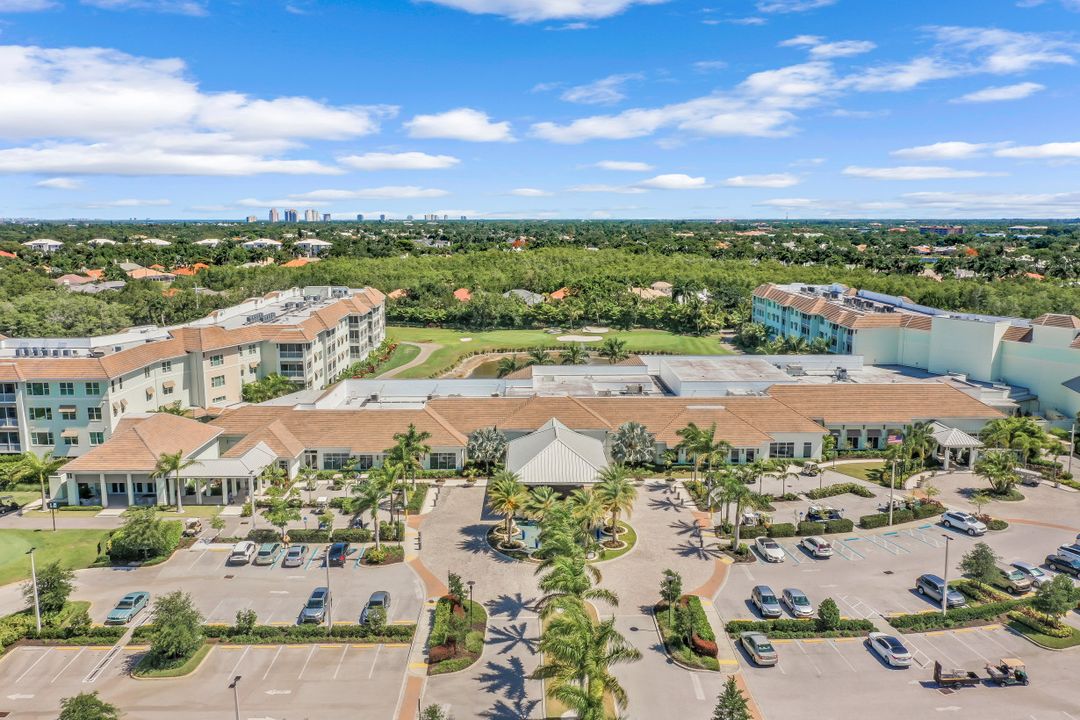 544 Retreat Dr #201, Naples, FL 34110