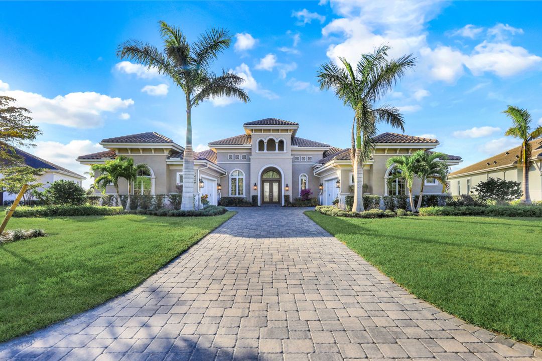 18540 Blue Eye Loop, Fort Myers, FL 33913