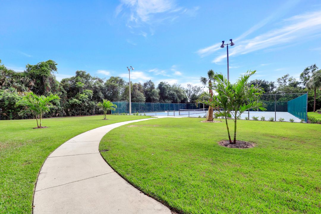 6400 Aragon Way #102, Fort Myers, FL 33966