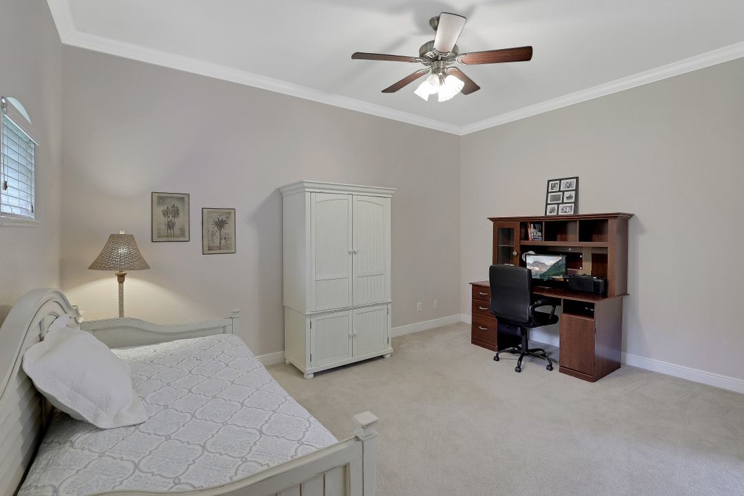 11390 Salix Ct, Fort Myers, FL 33966