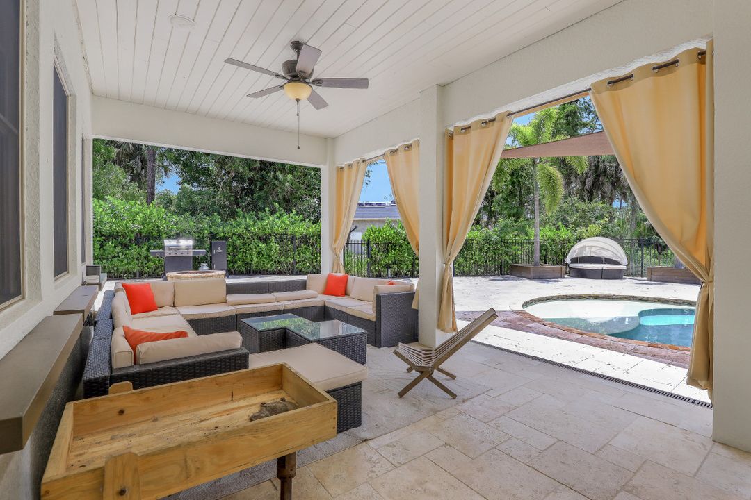 3074 Woodstock Ave, Naples, FL 34120