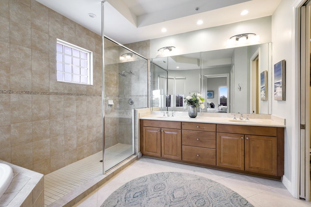 1466 Borghese Ln #201, Naples, FL 34114