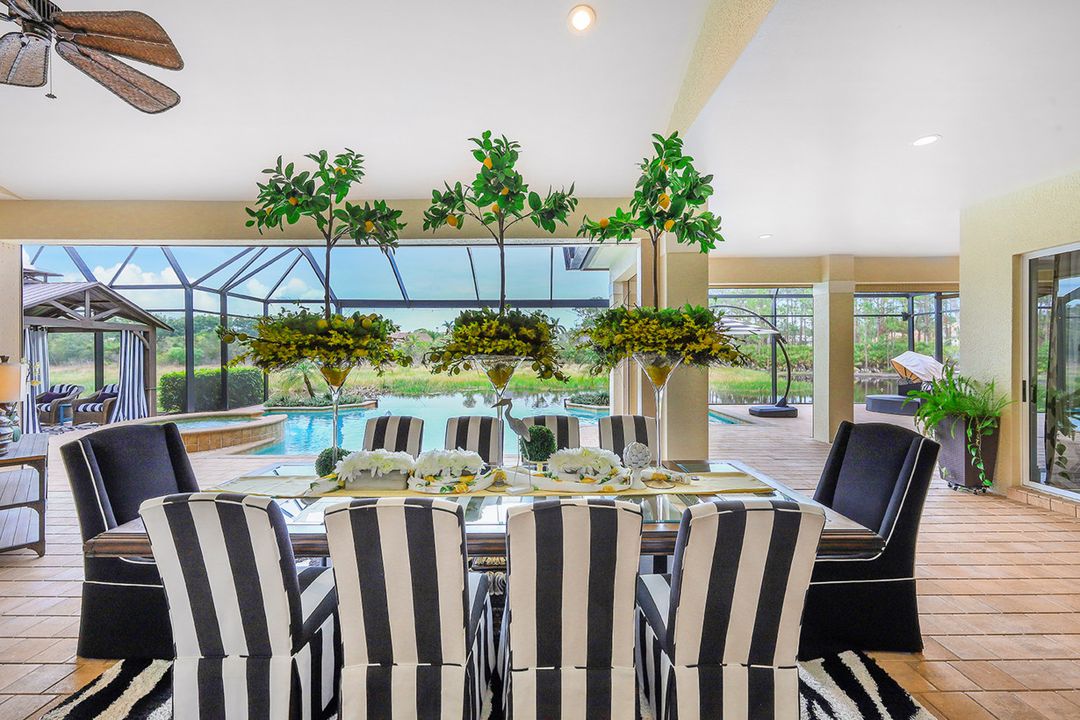 313 Chancery Cir, Naples, FL 34110