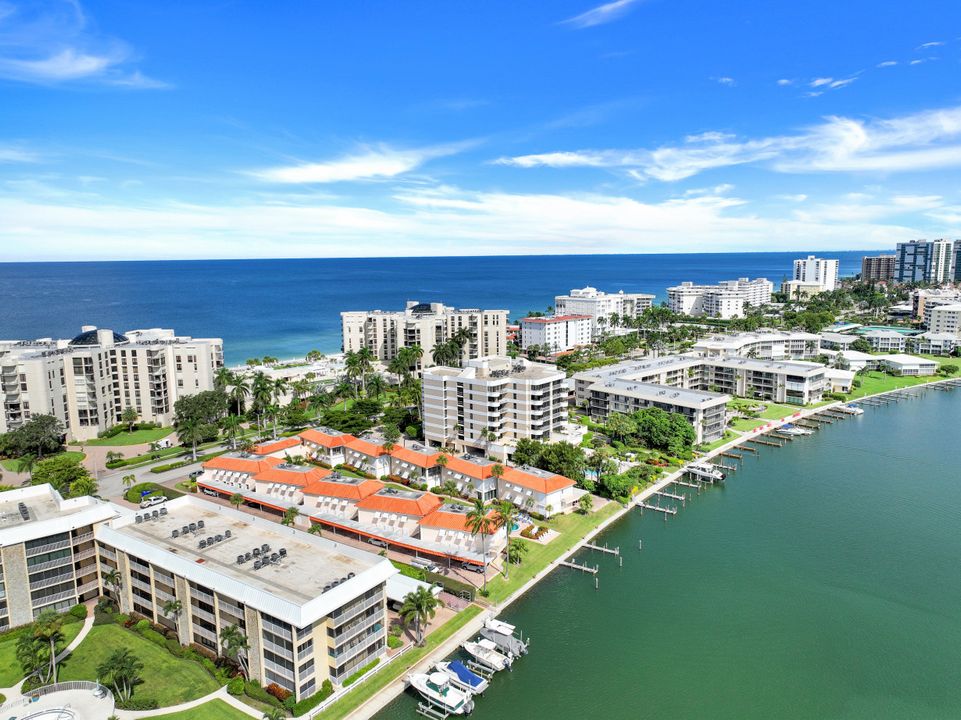 3070 Gulf Shore Blvd N #209, Naples, FL 34103