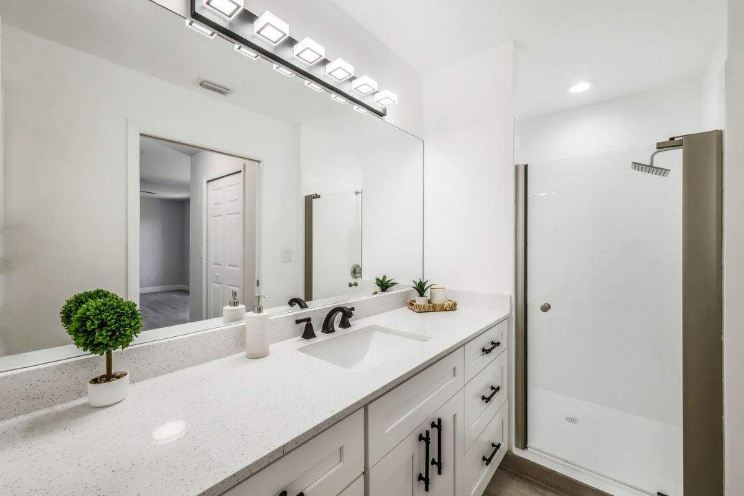 2555 SW 27th St, Cape Coral, FL 33914