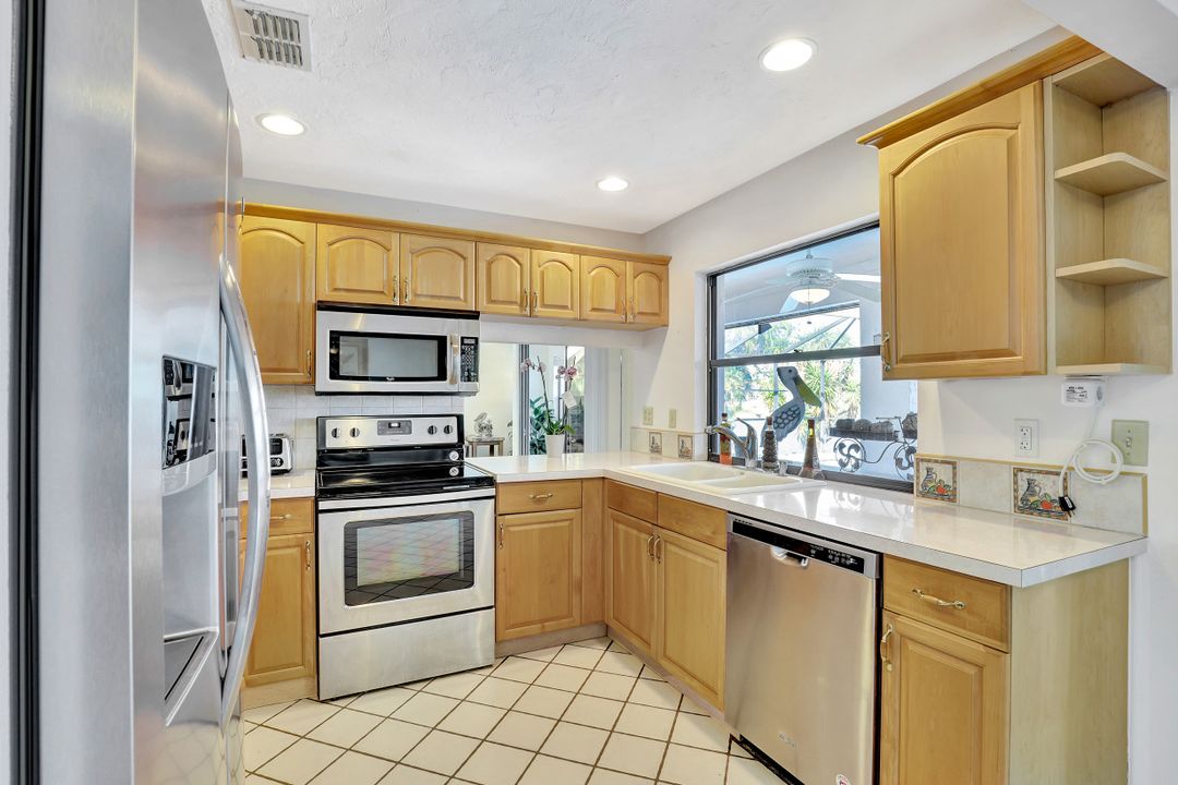 1331 SW 27th Terrace, Cape Coral, FL 33914