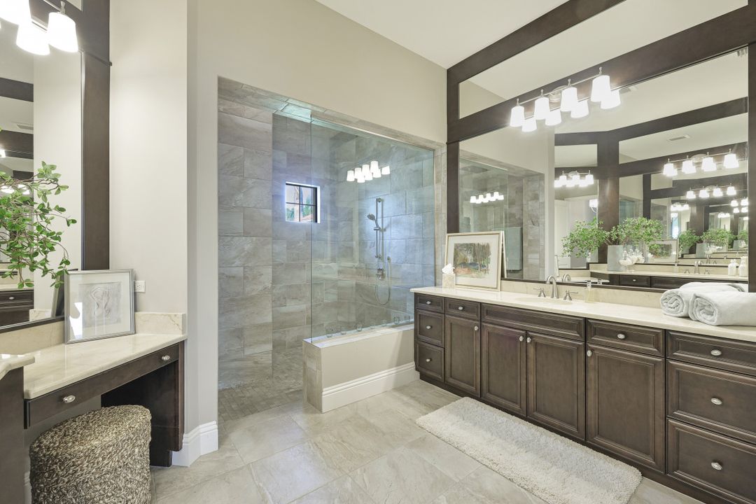 9238 Marble Stone Dr, Naples, FL 34120