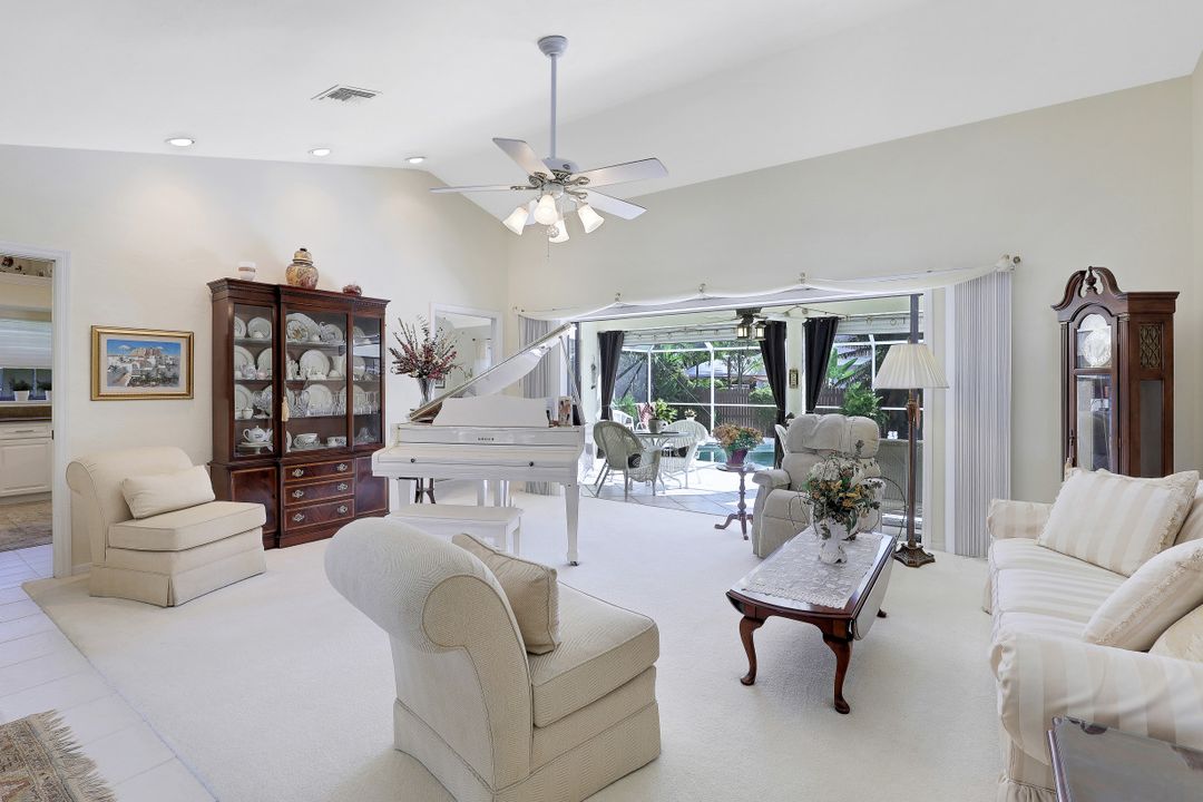 27527 Baretta Dr, Bonita Springs, FL 34135