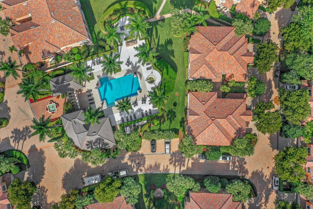 630 Via Mezner #1001, Naples, FL 34108