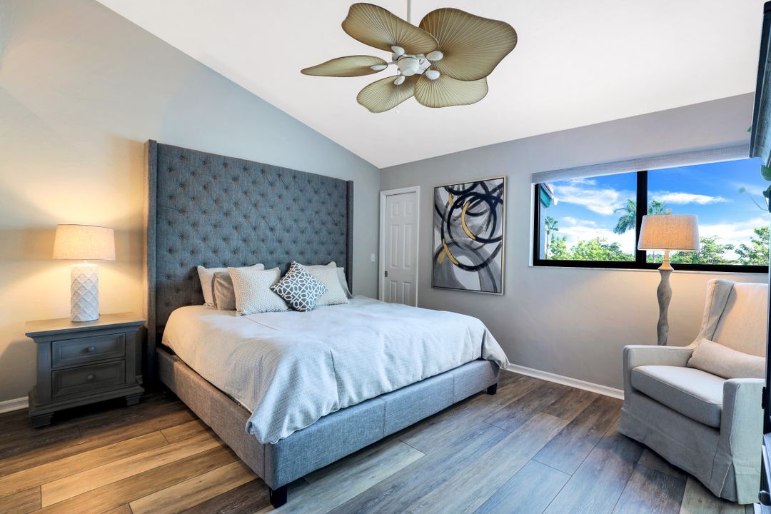 2278 Anchorage Ln #D, Naples, FL 34104