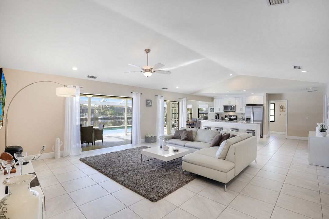 2812 SW 46th Terrace, Cape Coral, FL 33914