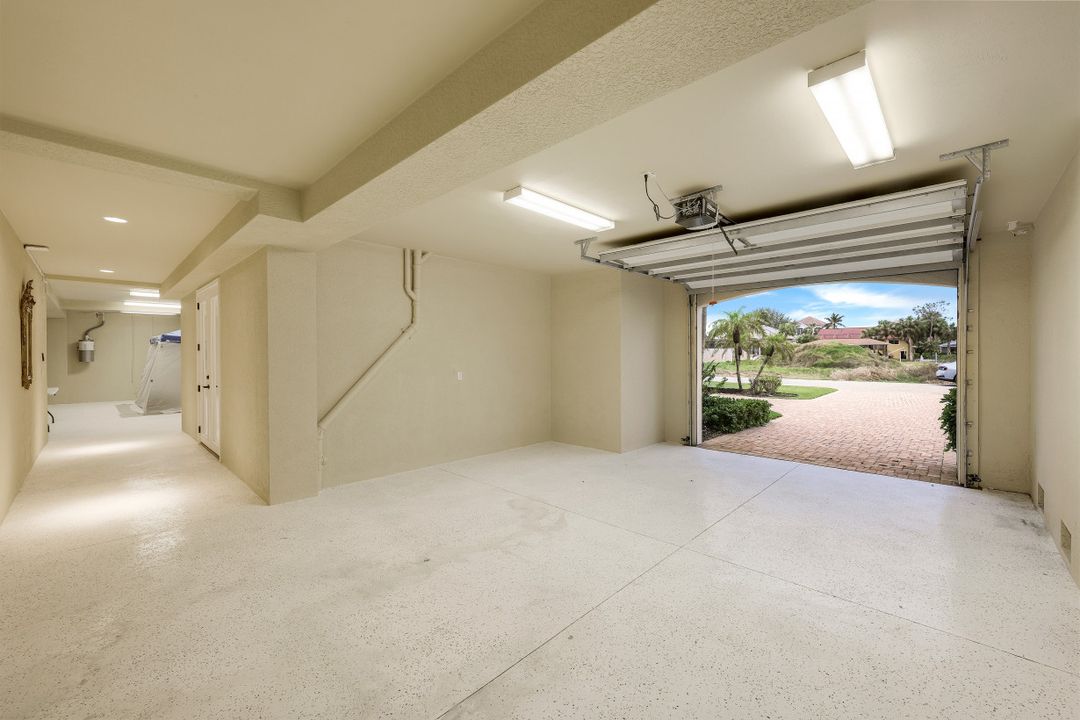 403 Seabee Ave, Naples, FL 34108