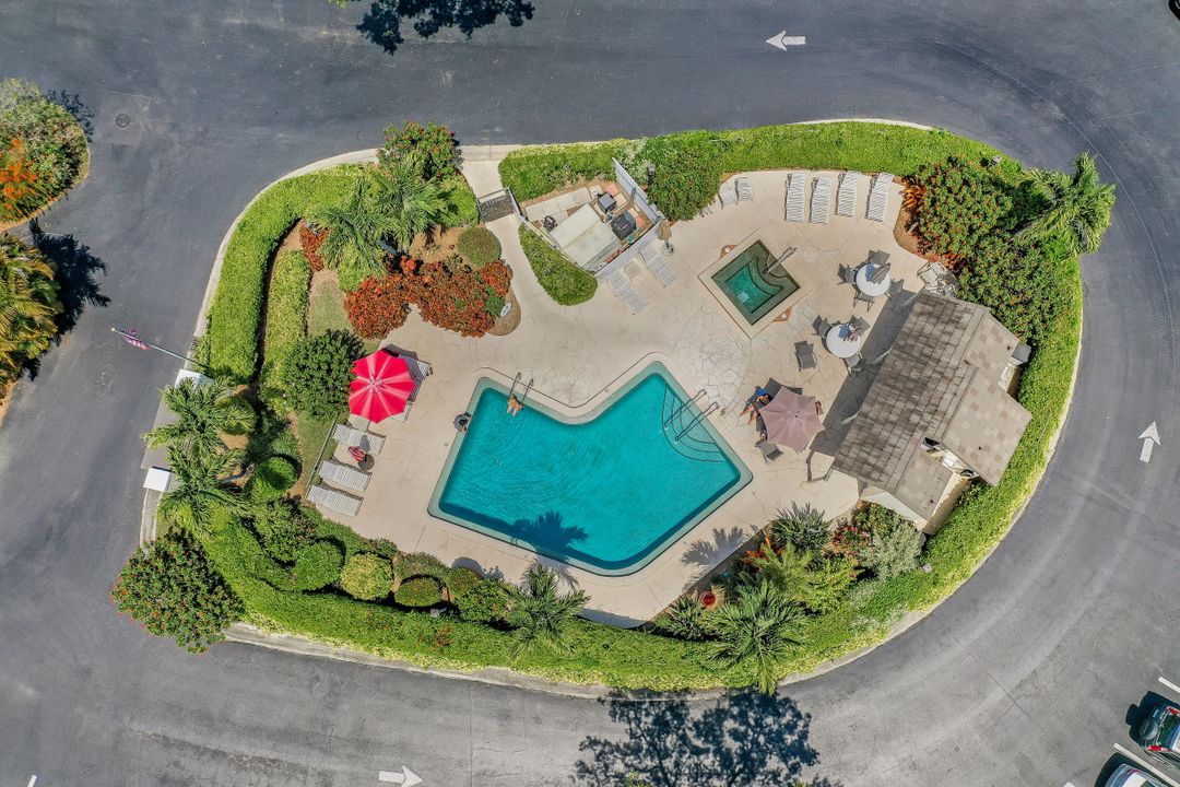 1621 Spoonbill Ln #A, Naples, FL 34105