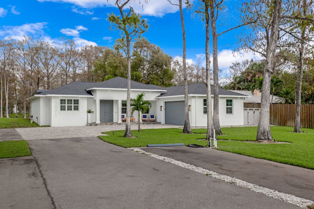 5995 Lancewood Way, Naples, FL 34116