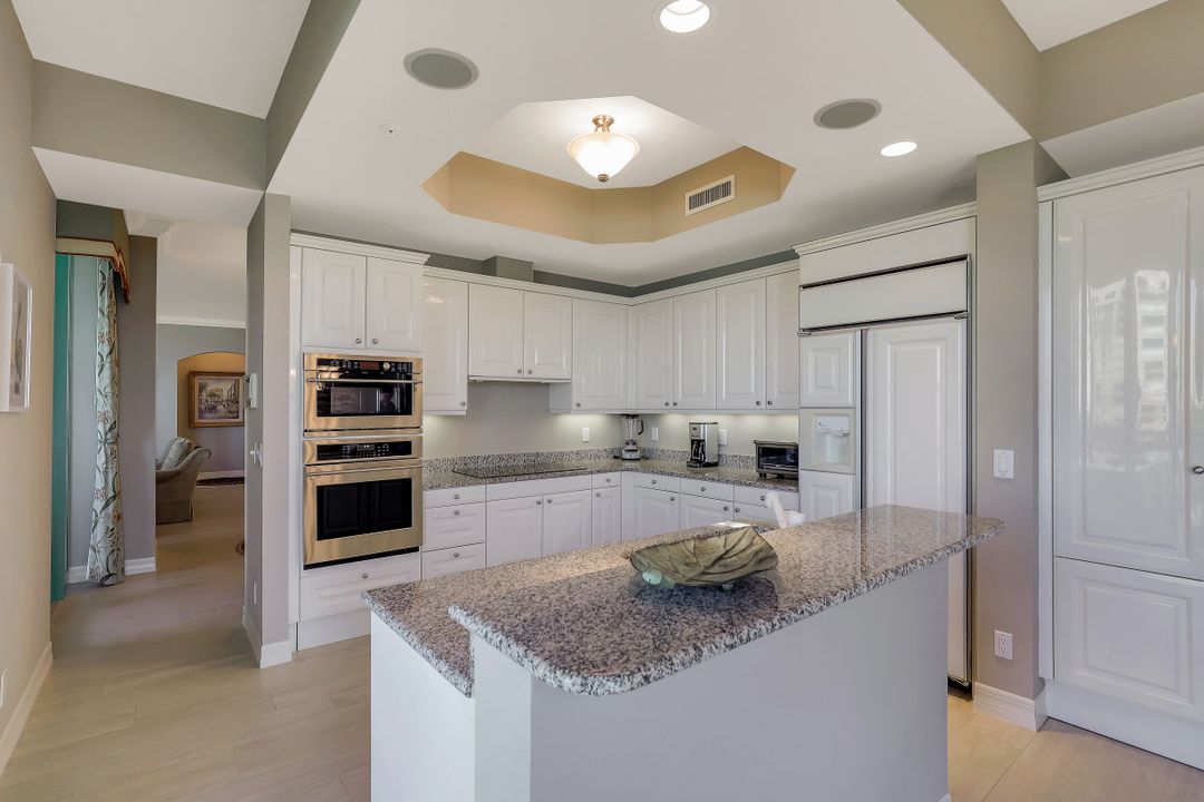 960 Cape Marco Dr #401, Marco Island, FL 34145