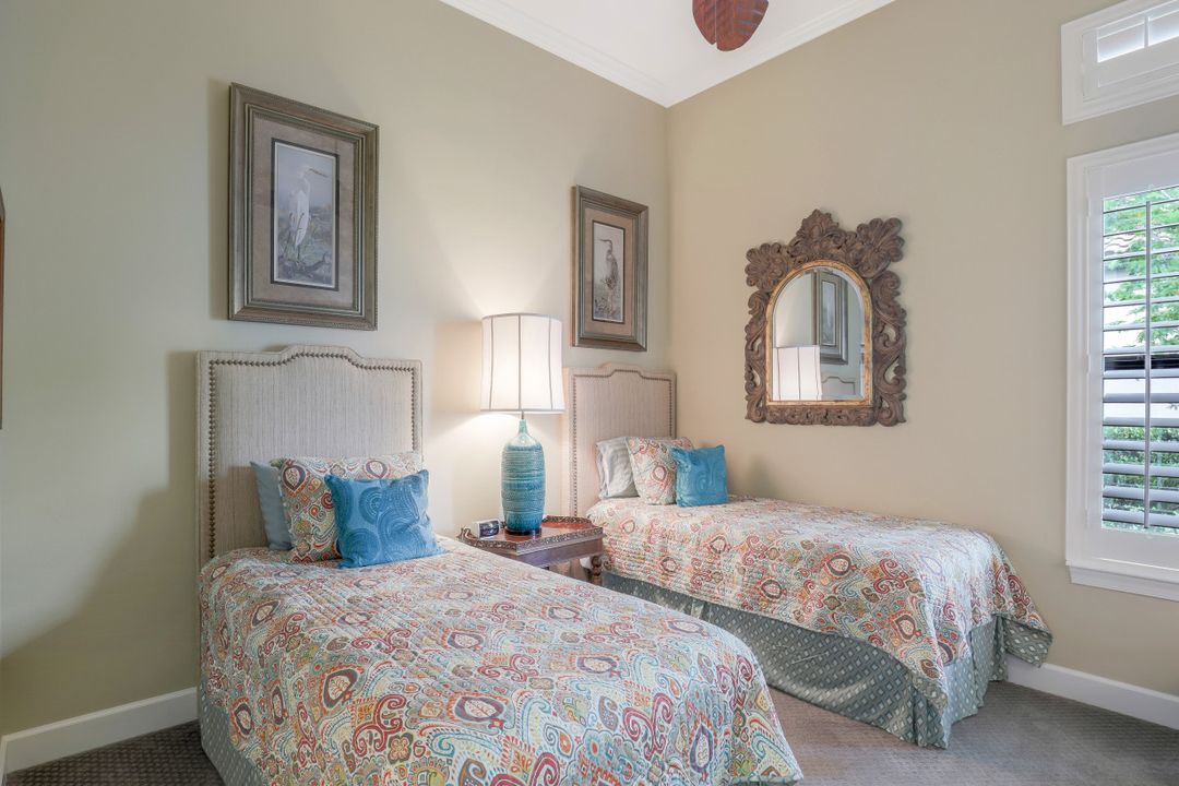 8651 Amour Ct, Naples, FL 34119