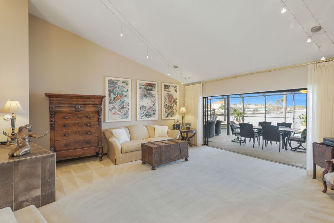 513 SW 51st Terrace, Cape Coral, FL 33914