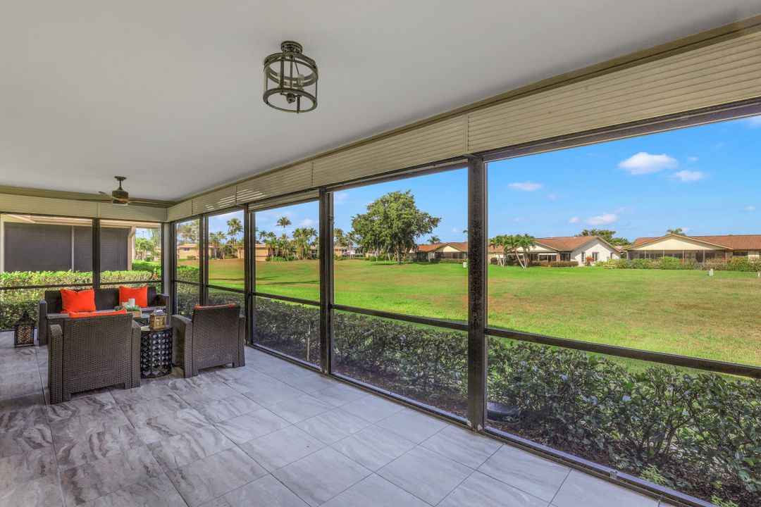 307 Reynolds Ct, Naples, FL 34112