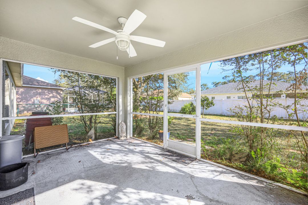 15736 Sunny Crest Ln, Fort Myers, FL 33905