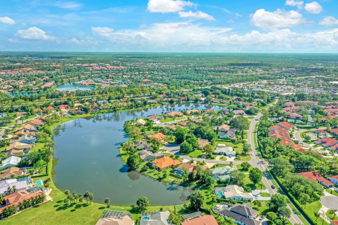 381 Henley Dr, Naples, FL 34104