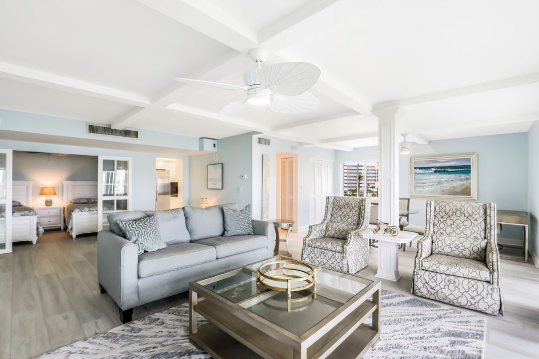 3420 Gulf Shore Blvd N #31, Naples, FL 34103