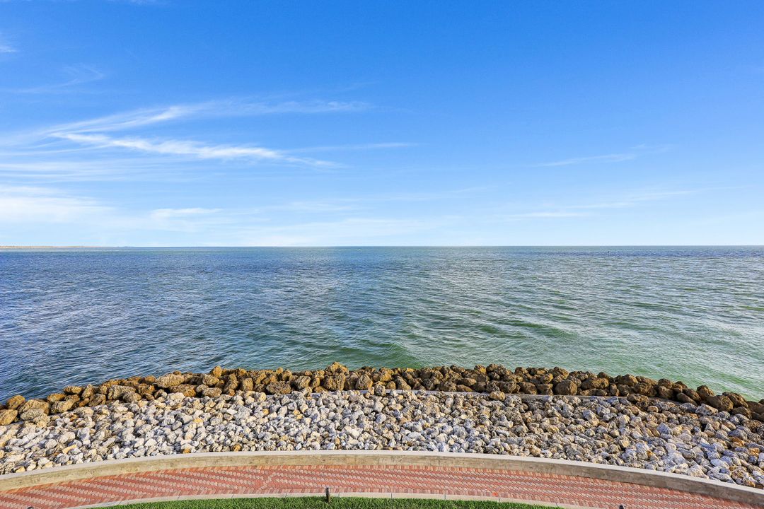 970 Cape Marco Dr #1607, Marco Island, FL 34145