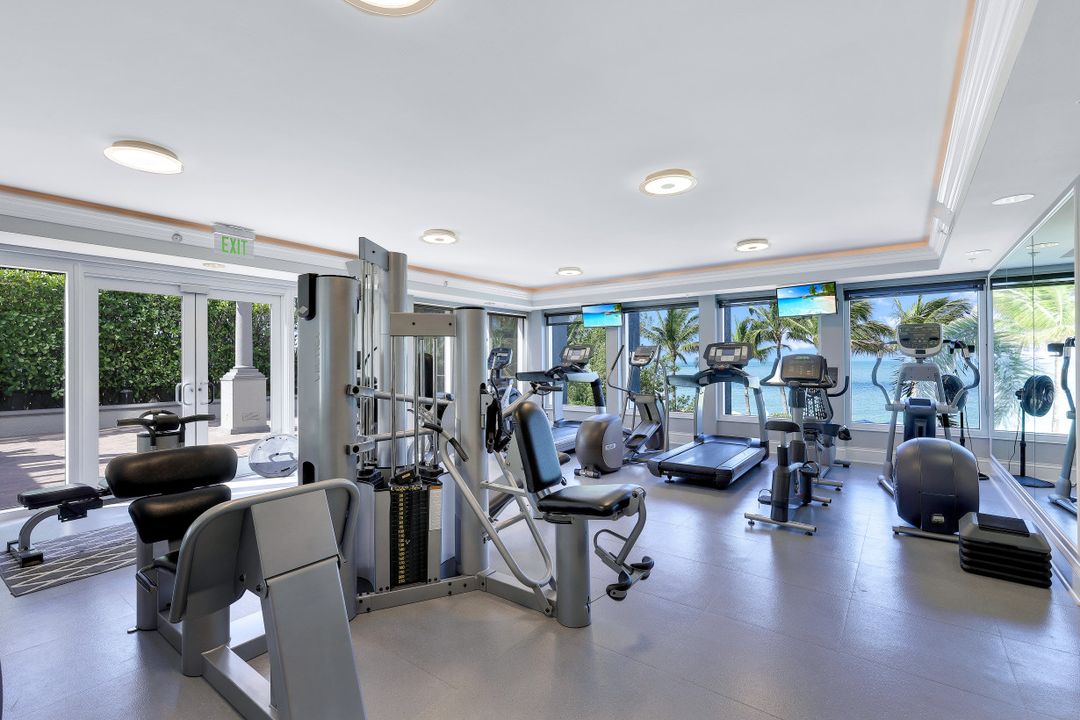 9235 Gulf Shore Dr #501, Naples, FL 34108