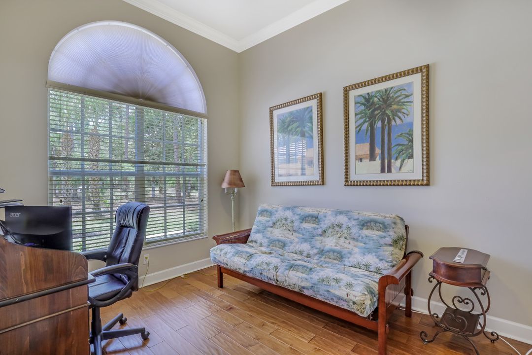 4571 Pine Ridge Rd, Naples, FL 34119