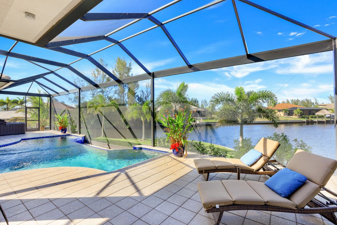 128 NW 39th Ave, Cape Coral, FL 33993