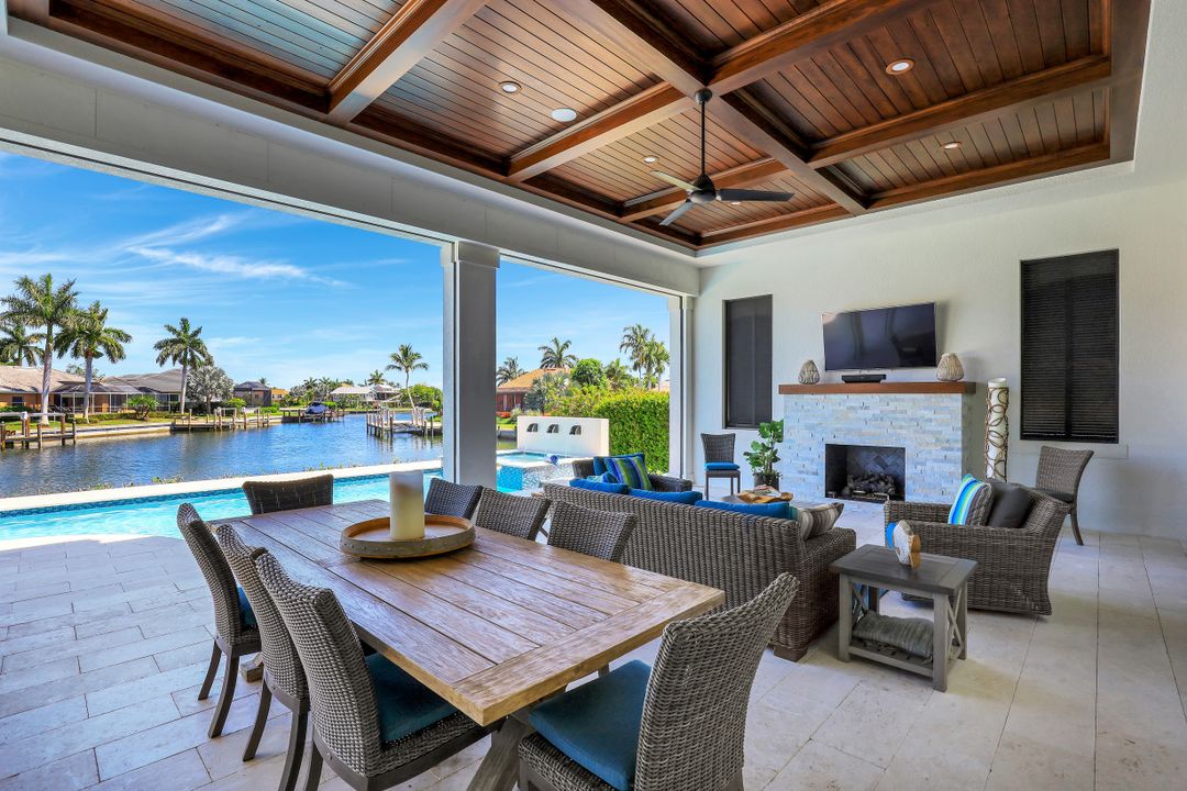 961 Snowberry Ct, Marco Island, FL 34145