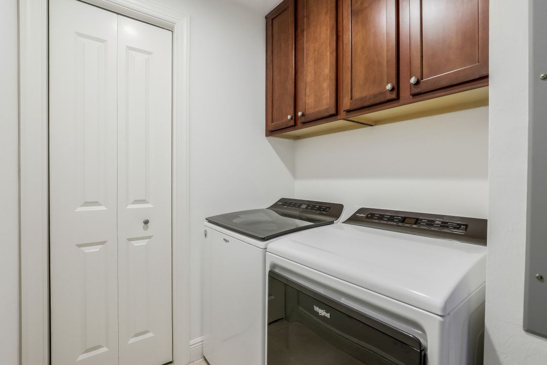 5793 Cape Harbour Dr #916, Cape Coral, FL 33914