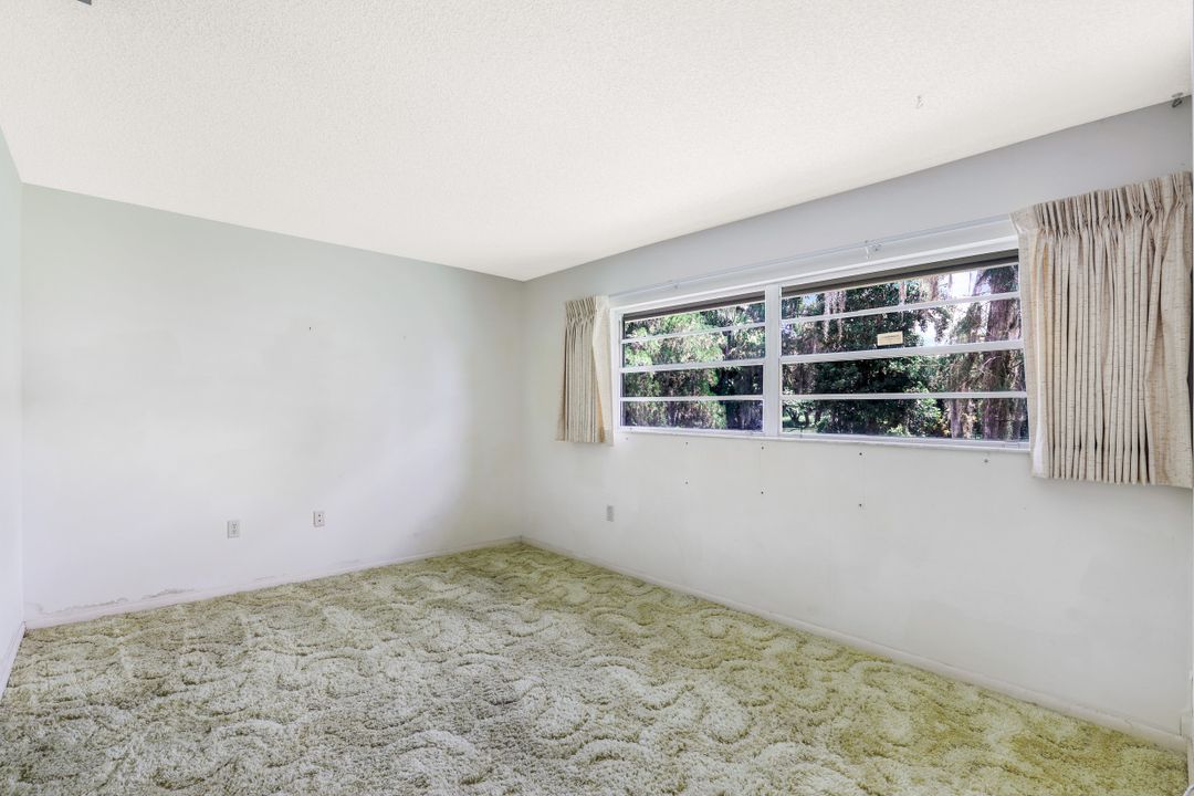 27126 Rue De Paix, Bonita Springs, FL 34135