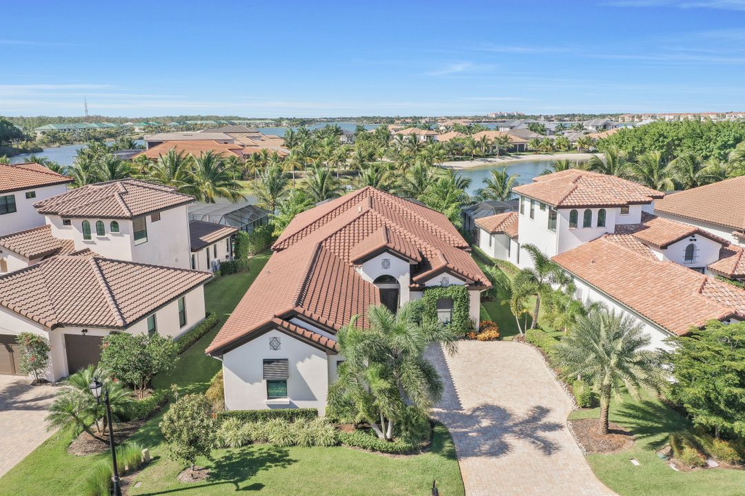 17490 Via Navona Way, Miromar Lakes, FL 33913