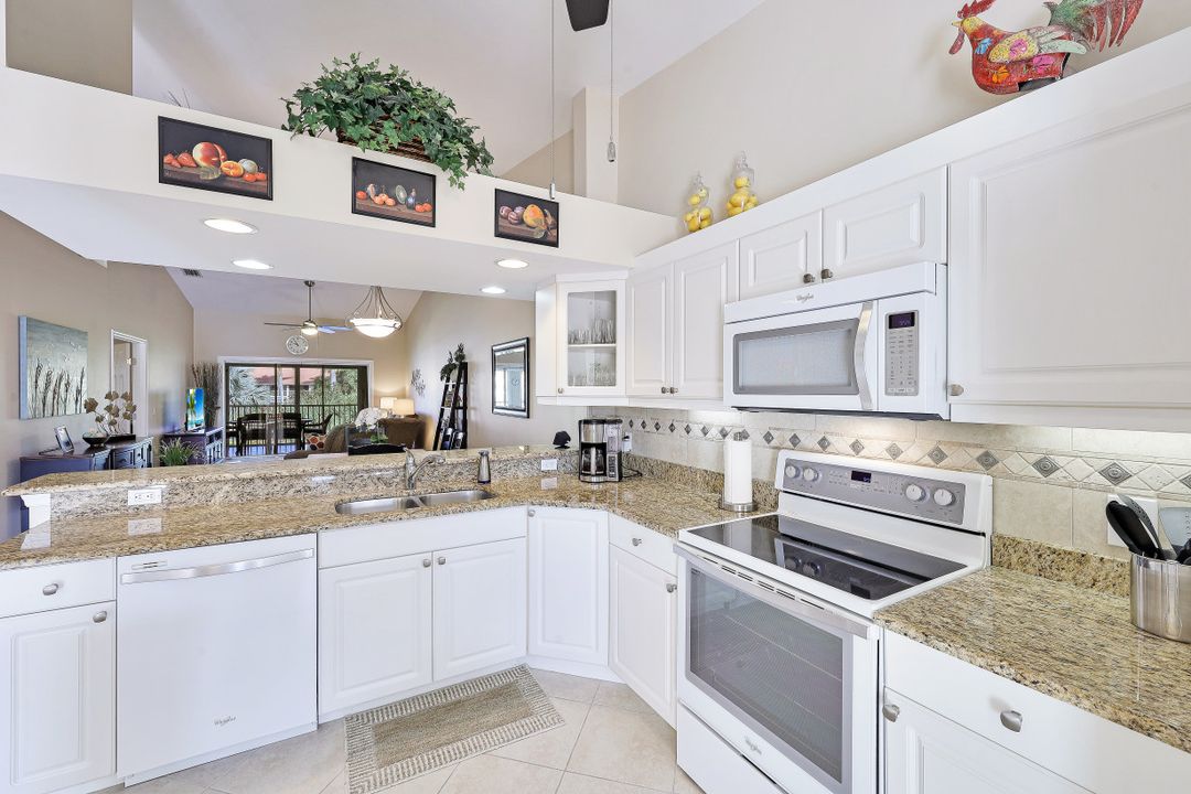 2365 Bayou Ln #4, Naples, FL 34112