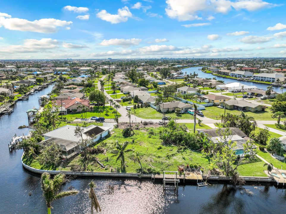1125 SE 38th St, Cape Coral, FL 33904