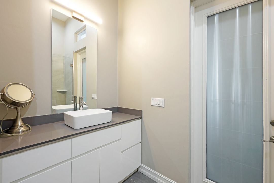 4055 1st Ave SW, Naples, FL 34119