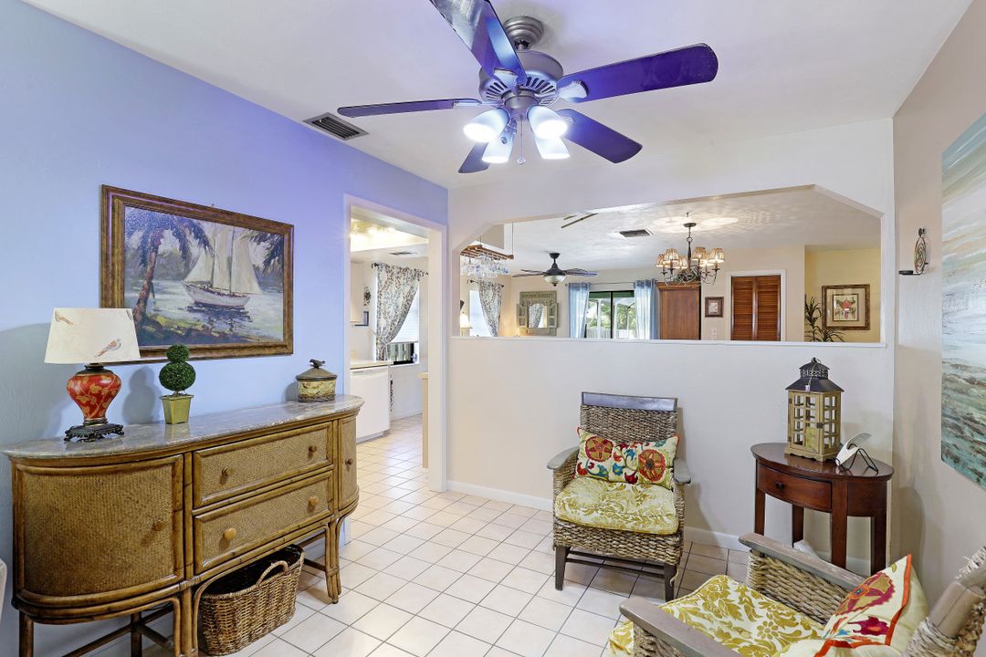 659 108th Ave N, Naples, FL 34108