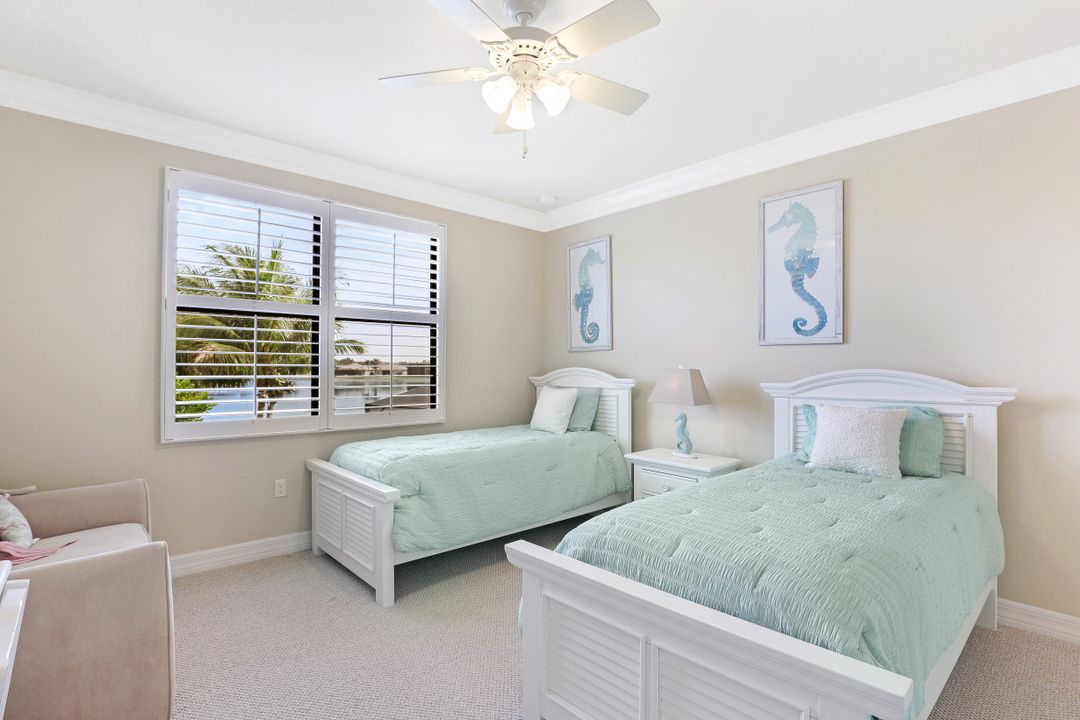 2939 Cinnamon Bay Cir, Naples, FL 34119