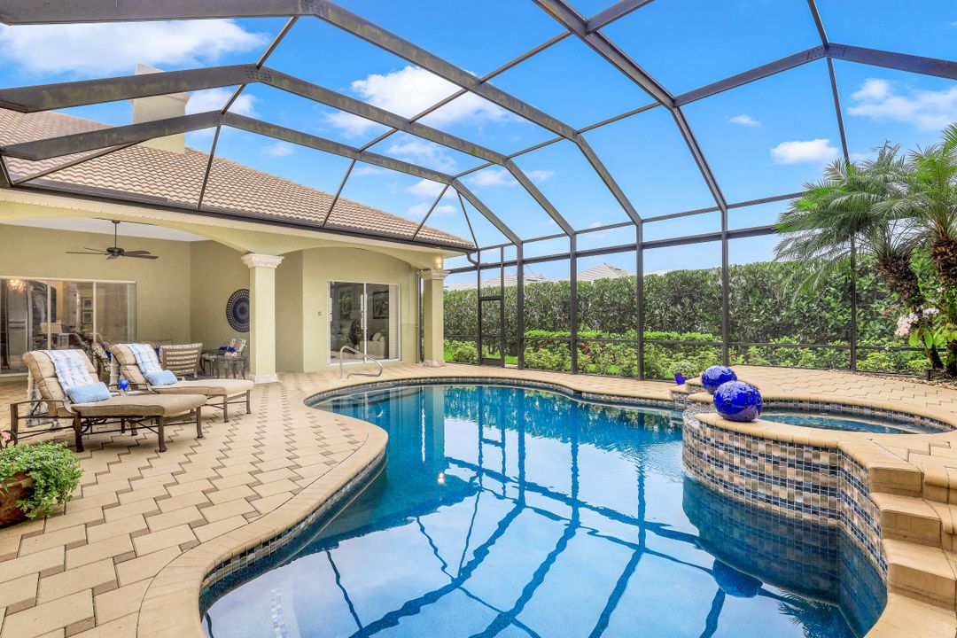 795 Brentwood Point, Naples, FL 34110