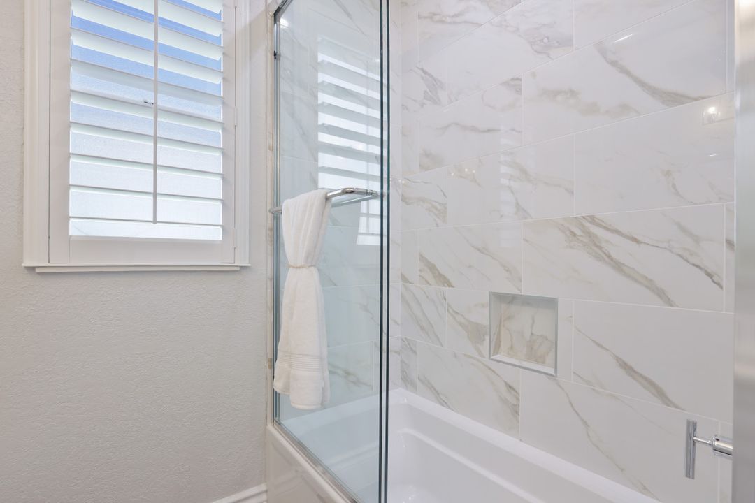 2200 El Dorado Pkwy W, Cape Coral, FL 33914