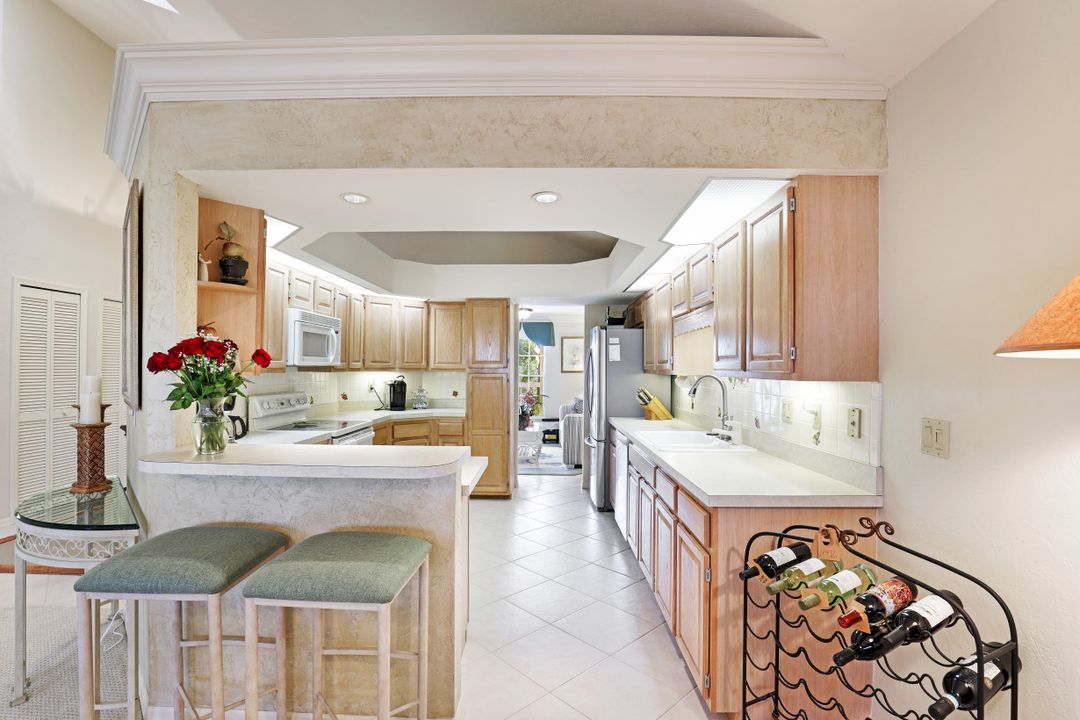 26930 Wedgewood Dr  #401, Bonita Springs, FL 34134