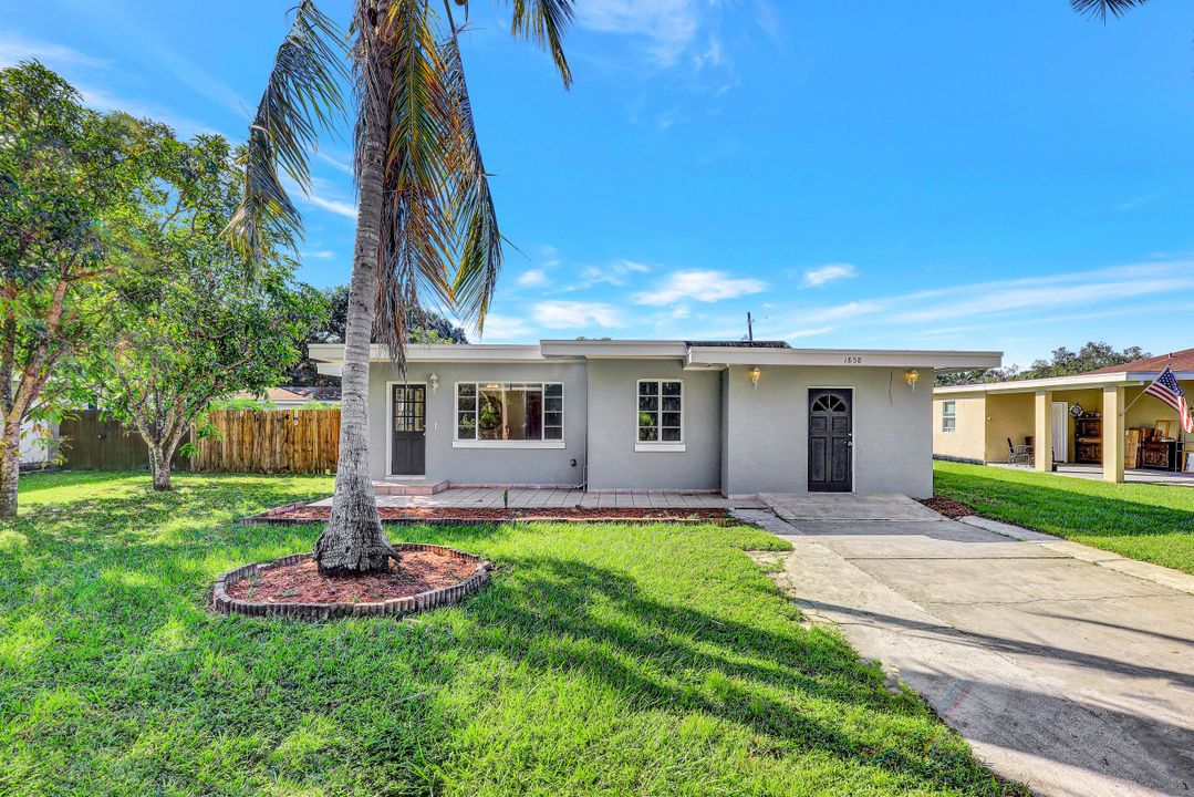 1858 Hanson St, Fort Myers, FL 33901