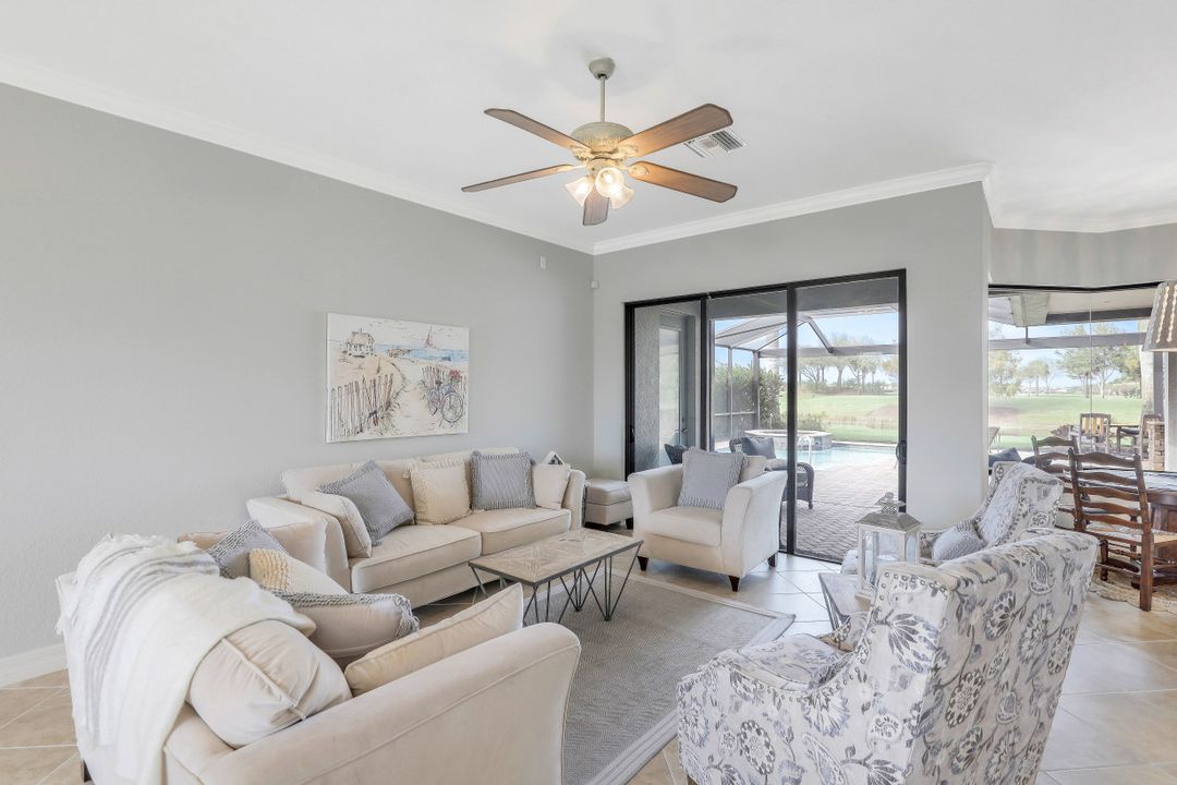 10153 Biscayne Bay Ln, Naples, FL 34120