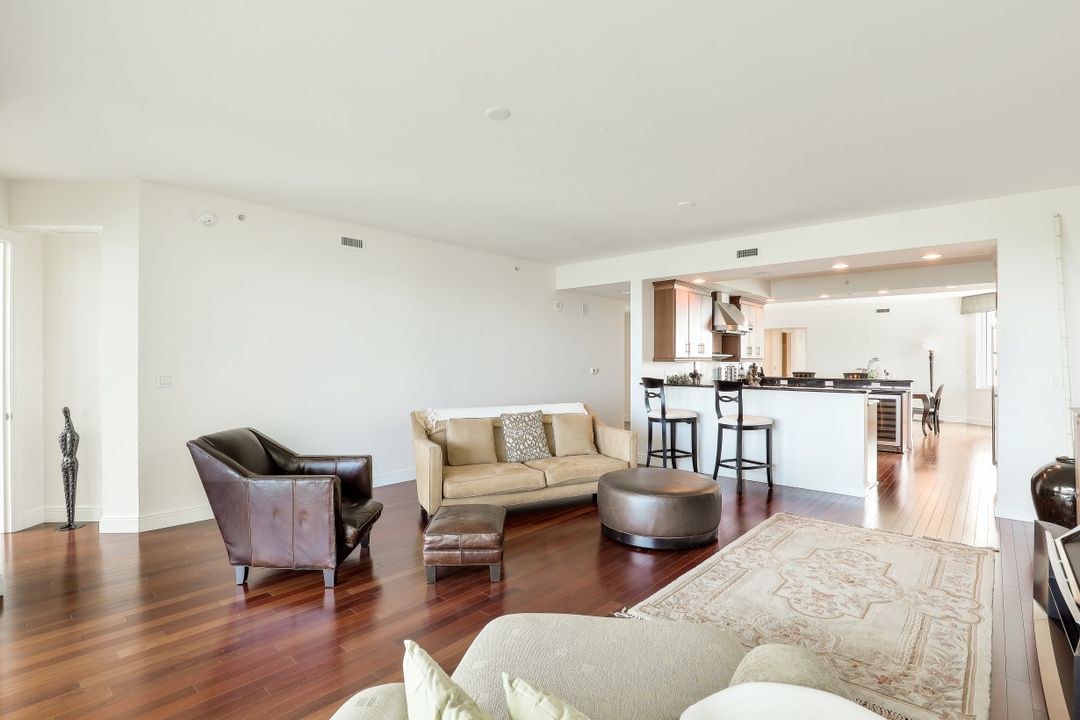 275 Indies Way #1605, Naples, FL 34110