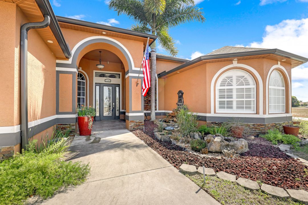720 SW 13th St, Cape Coral, FL 33991