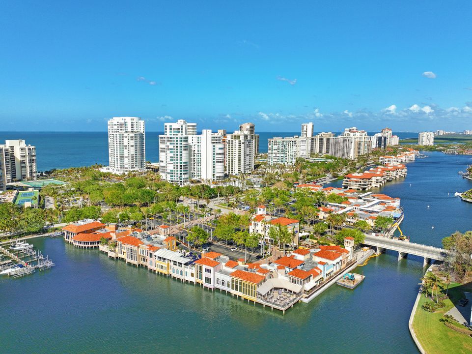 3225 Regatta Rd, Naples, FL 34103