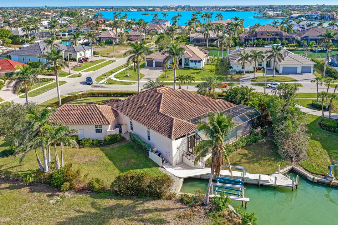 800 Arcadia Ct, Marco Island, FL 34145