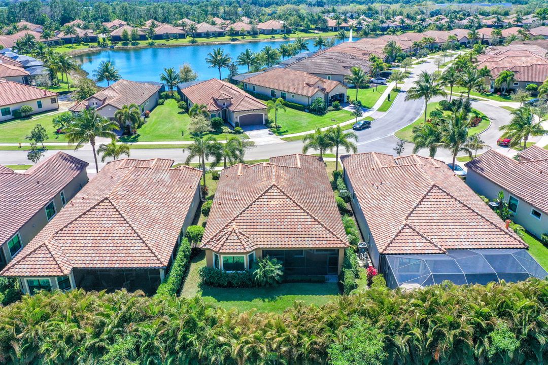 9247 Isla Bella Cir, Bonita Springs, FL 34135