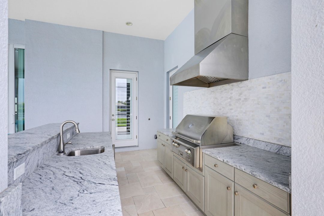 17214 Hidden Estates Cir, Fort Myers, FL 33908