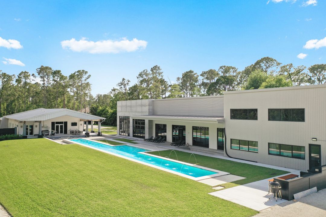 4441 5th Ave NW, Naples, FL 34119